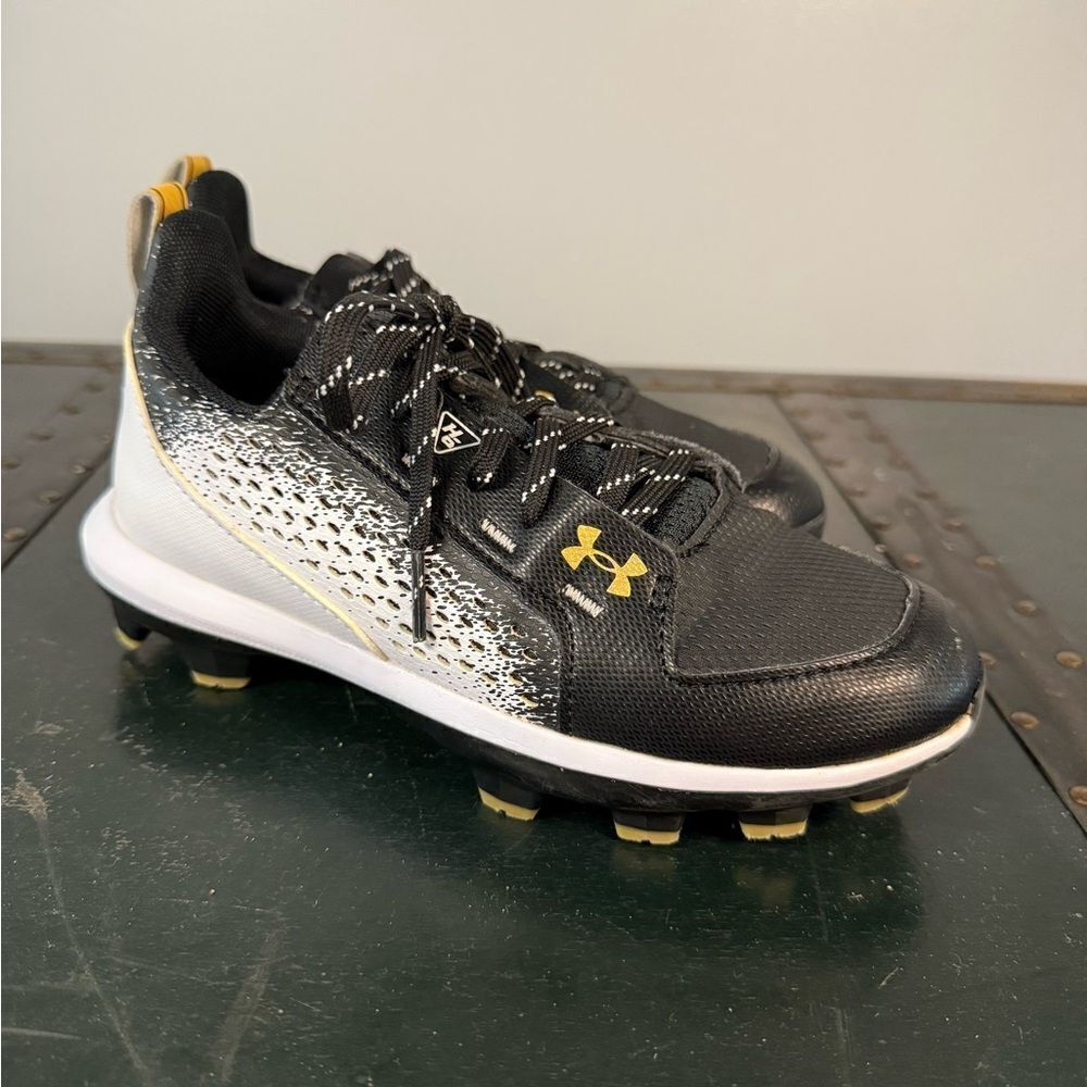 Under Armour Harper Baseball Cleat Youth Black/White Kids Size 2
